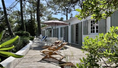 A0386 Ferienhaus mit wunderbarer Terrasse und Buchtblick