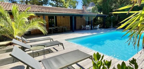 A3692 Ferienhaus mit Pool in den Vallons du Ferret